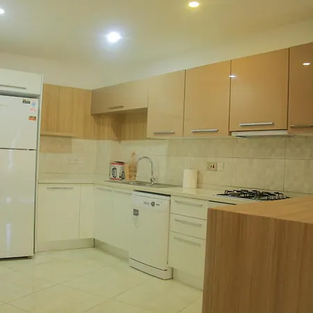 Apartment Holiday's House *