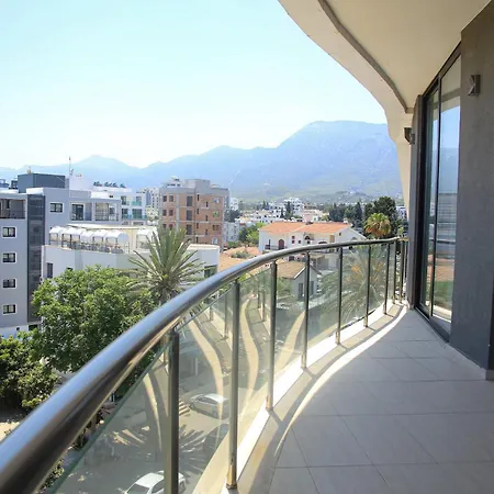 Apartament Holiday's House *